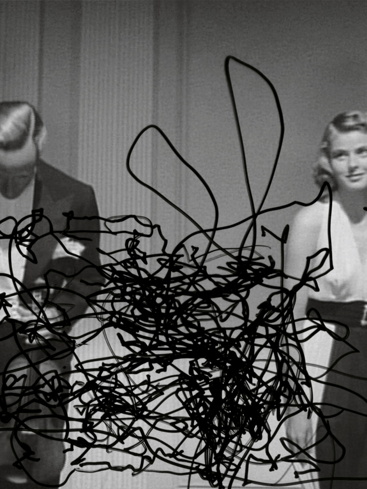 Following the right hands of Joan Crawford and Lauren Bacall, with Pierre Bismuth