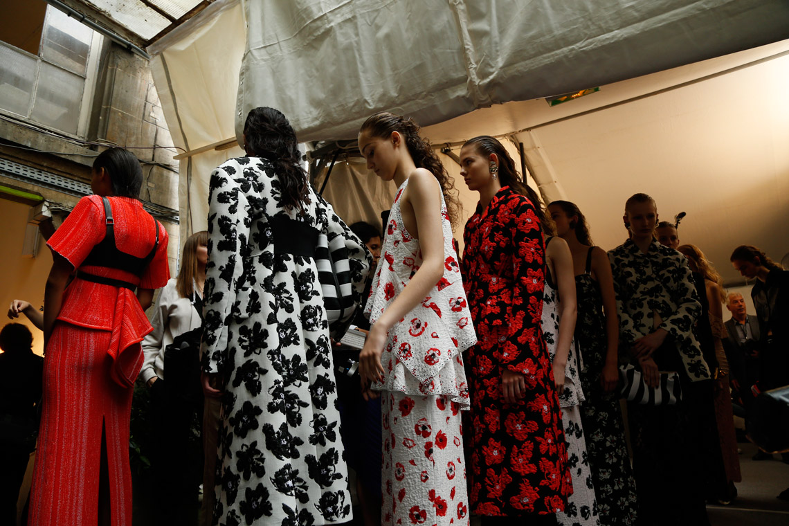 Splendid Reverie: Backstage Paris Haute Couture Fall/Winter 2017