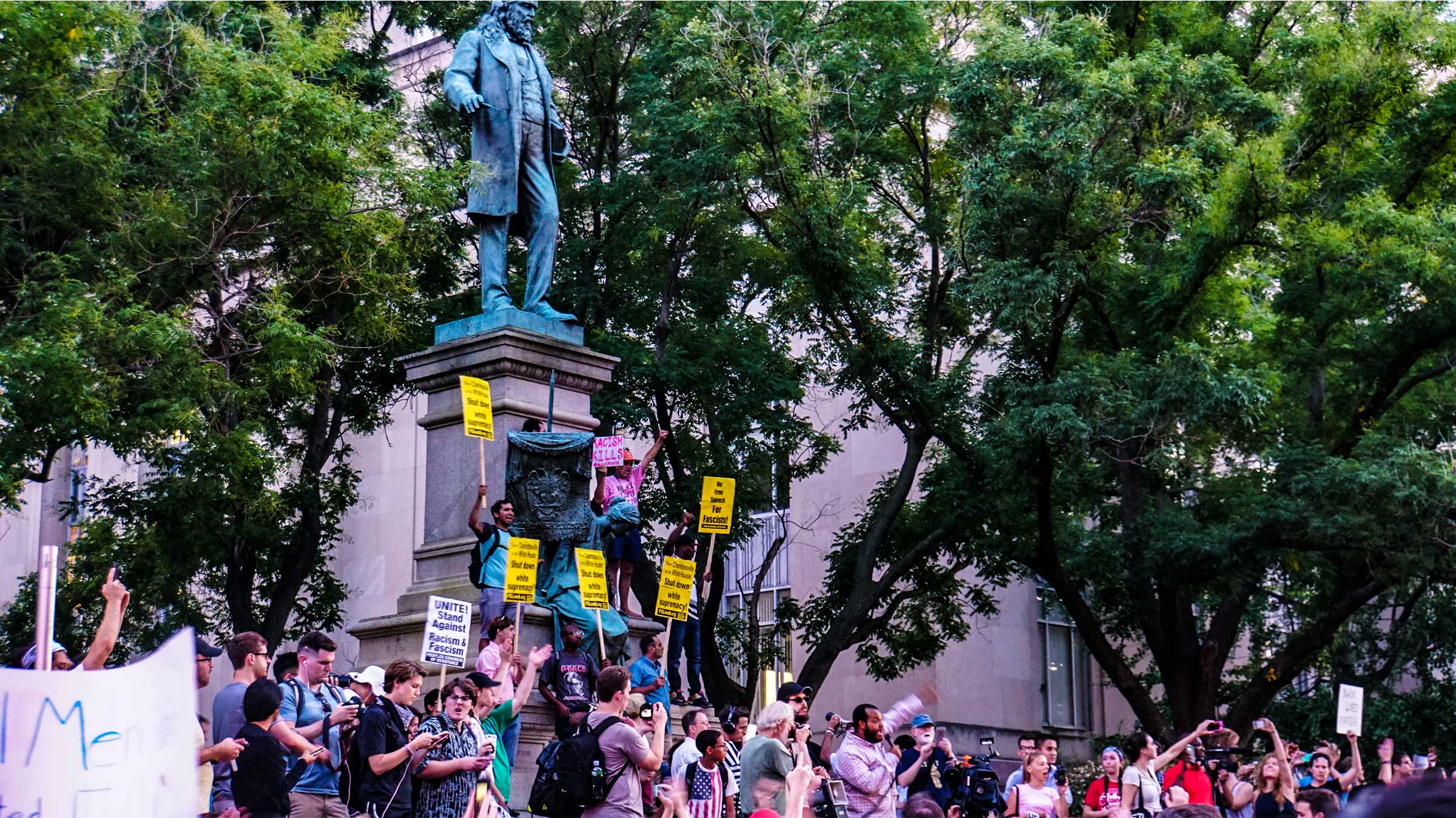 New York City reviews its “symbols of hate,” removes only one