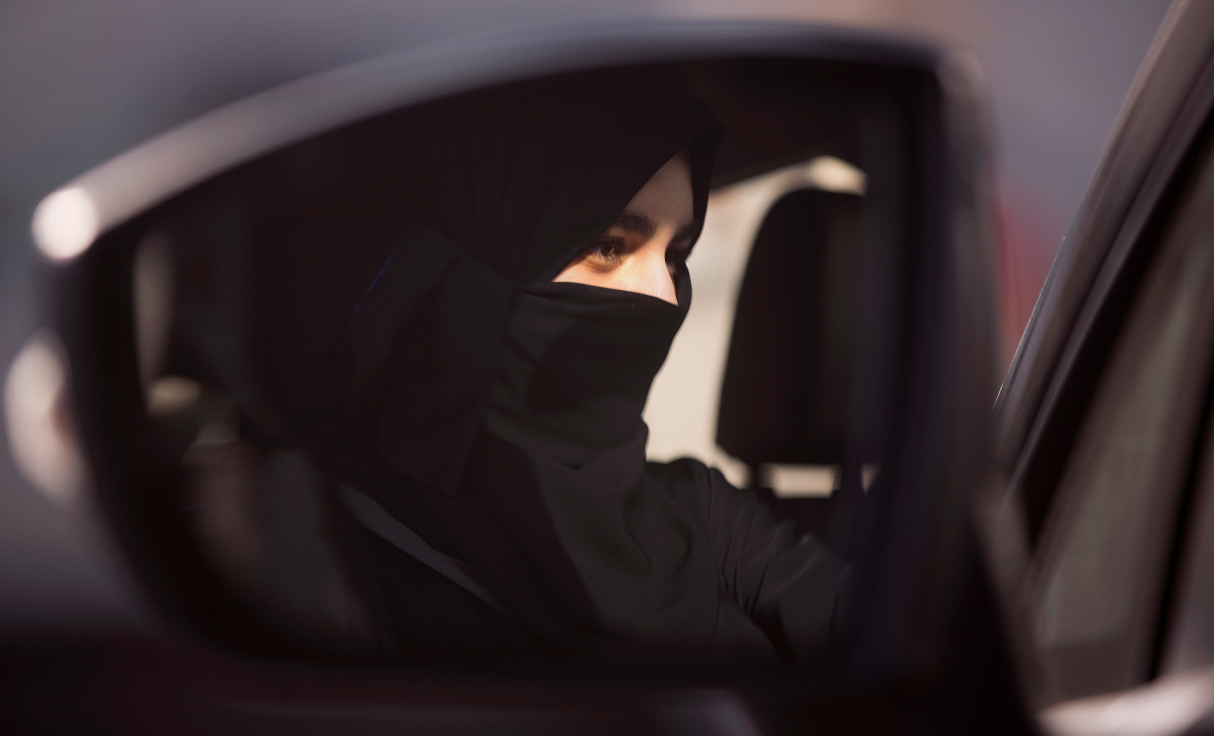 Saudi Arabia arrests women’s rights activists ahead of driving ban being lifted