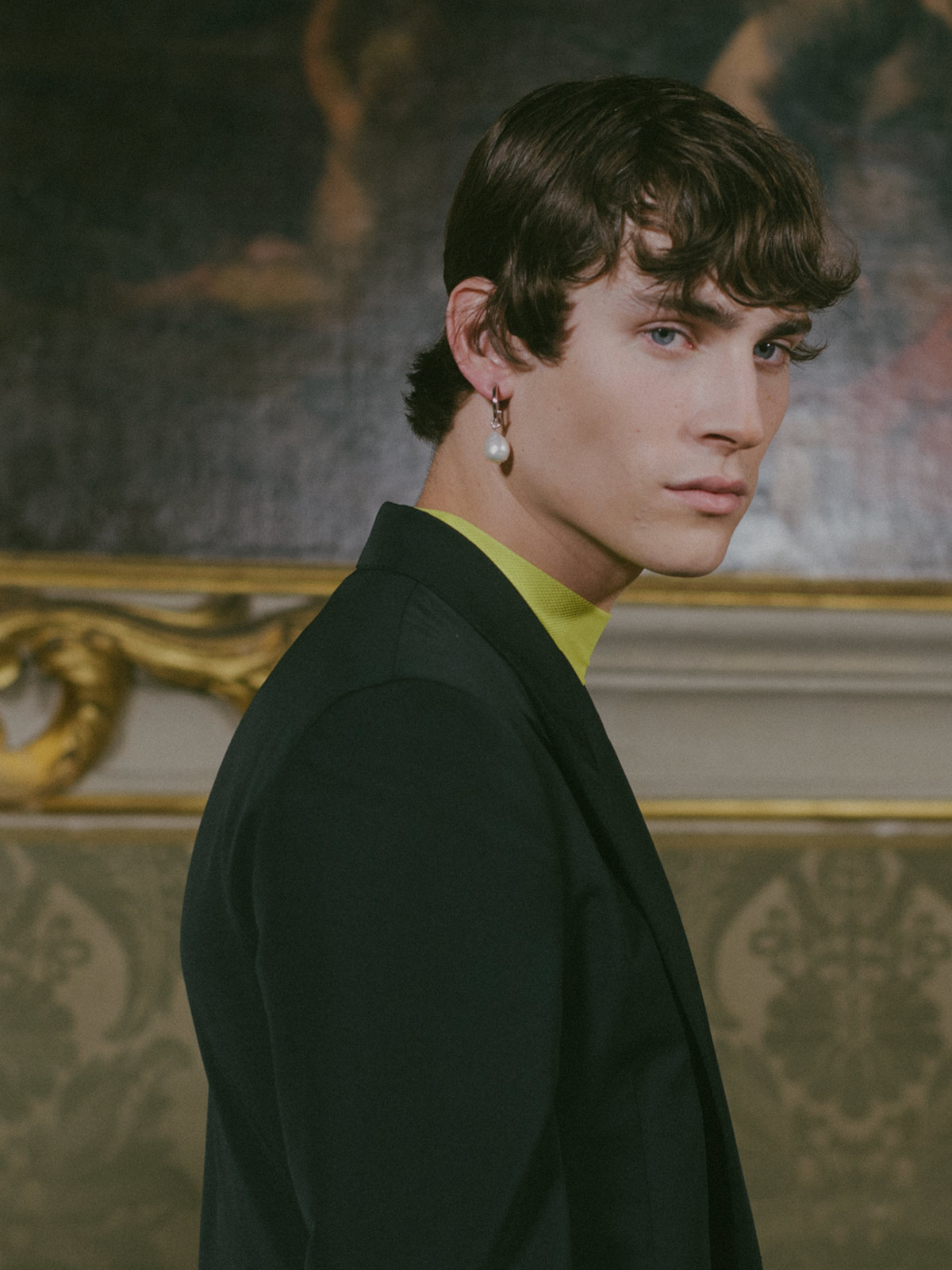 Givenchy’s Clare Waight Keller fuses Beaudelaire with the Internet age at Pitti