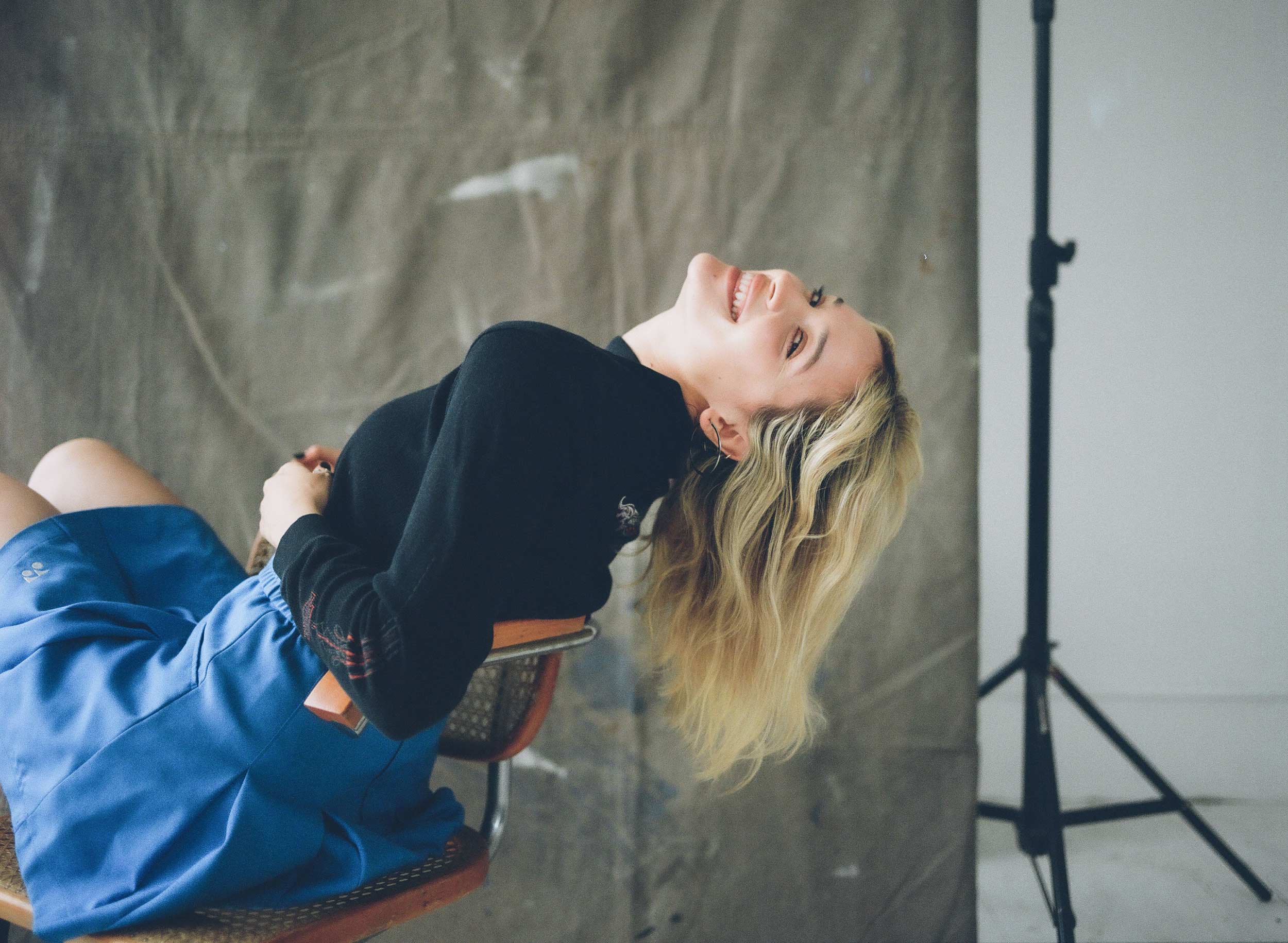 Lolo Zouaï’s tour rider: tea, essential oils, and racing jackets