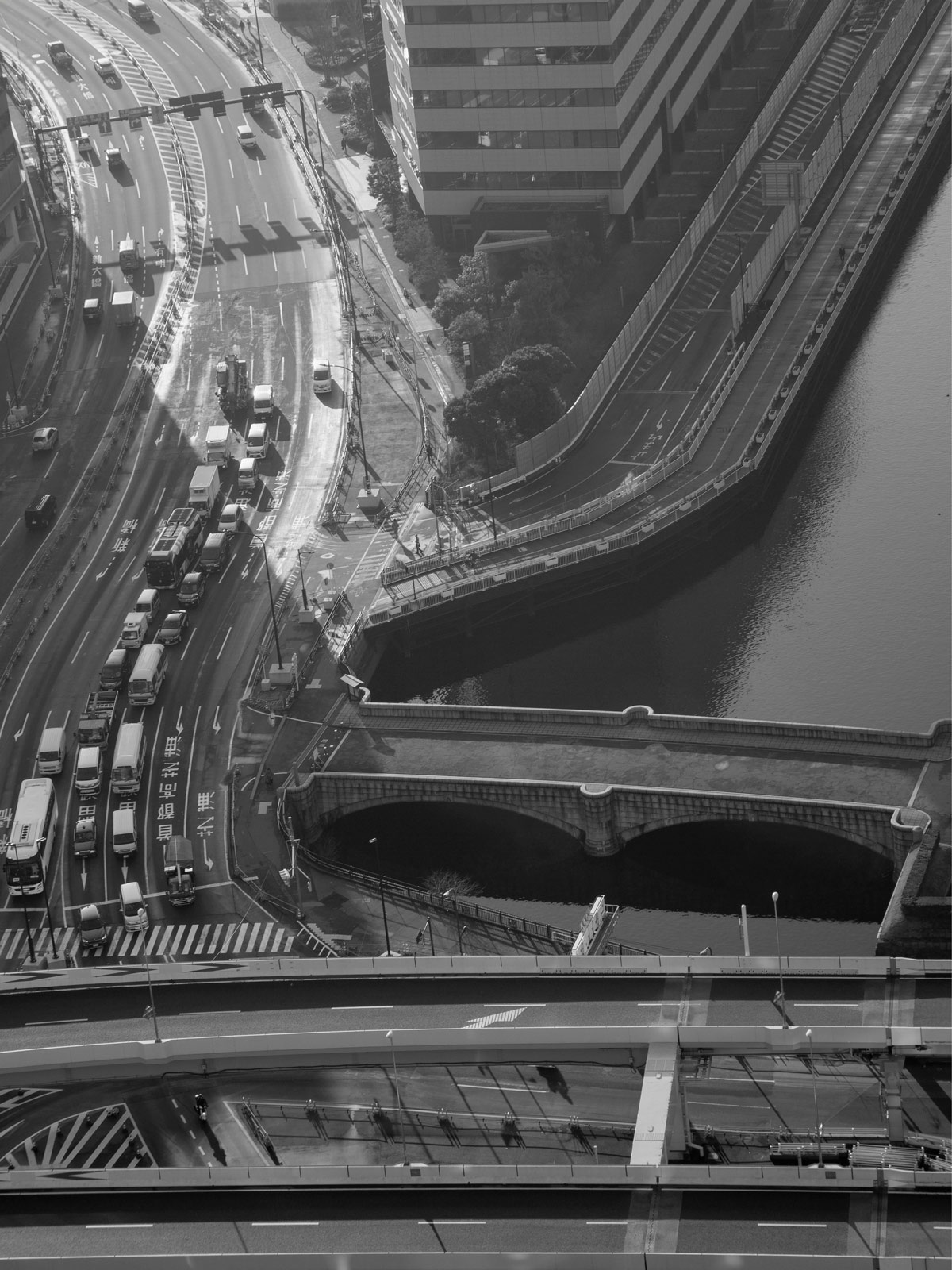 Saint Laurent presents ‘SELF 07’: Six simultaneous international photo exhibitions