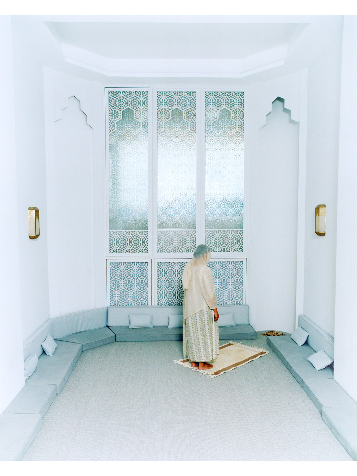 Photographer Suleika Mueller shoots architect Nevine Nasser in her Islamic heart creation