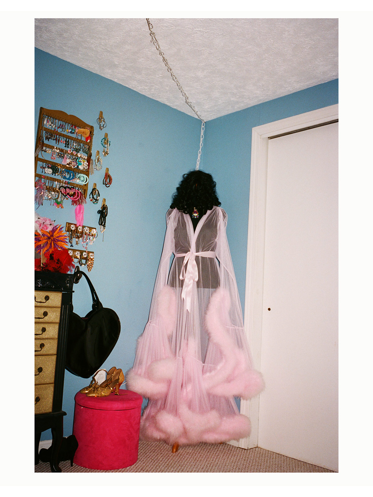 On Model Mayhem, everyday people become the author of their own fantasy