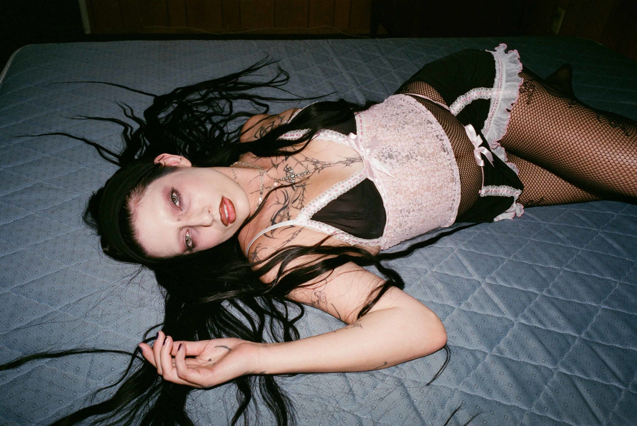 DeathbyRomy’s ‘No Mercy’ is a camp anthem for sick lovers