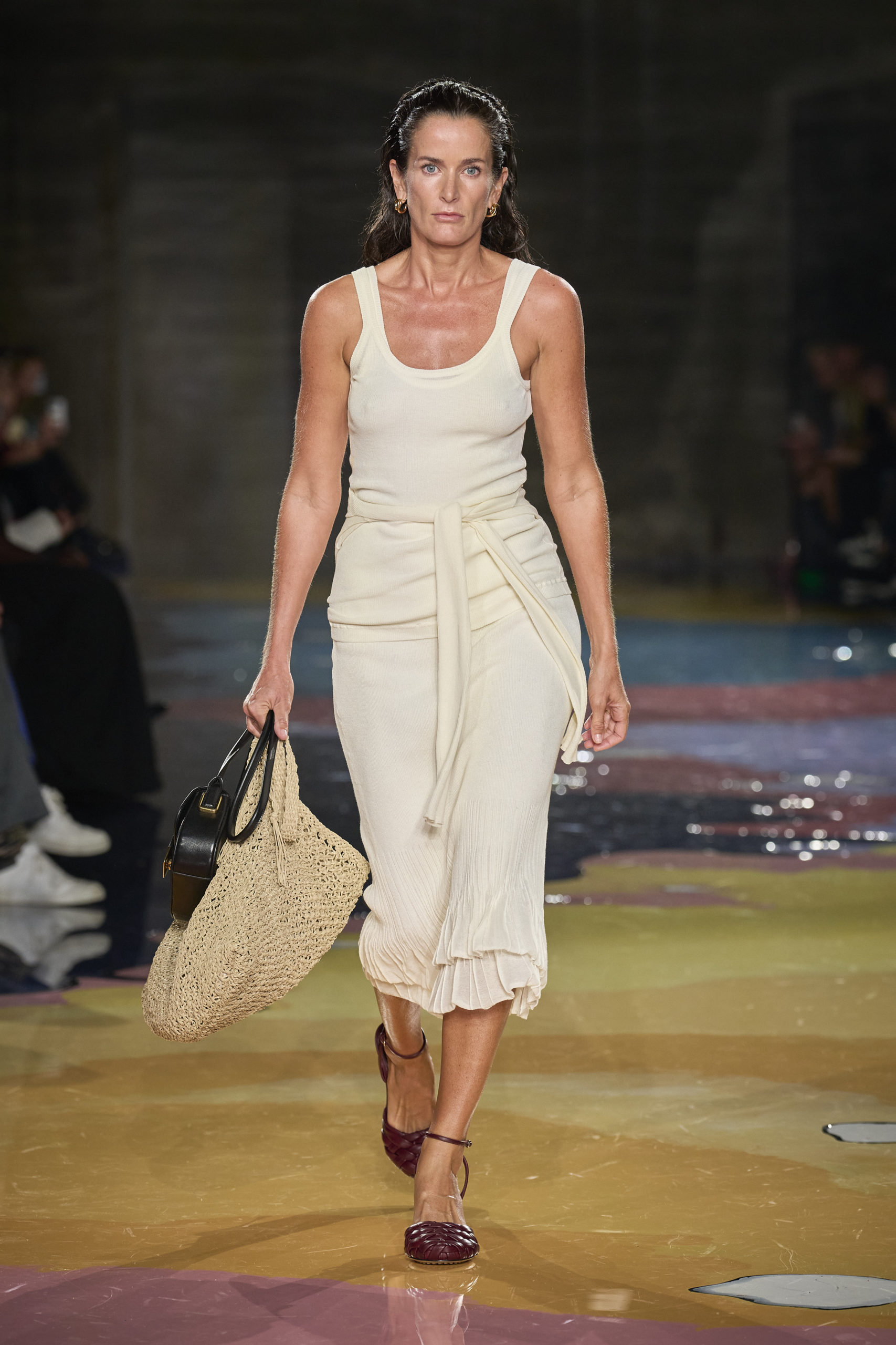 Bottega Veneta’s Spring/Summer 2023 makes the brown paper bag an object of elegance