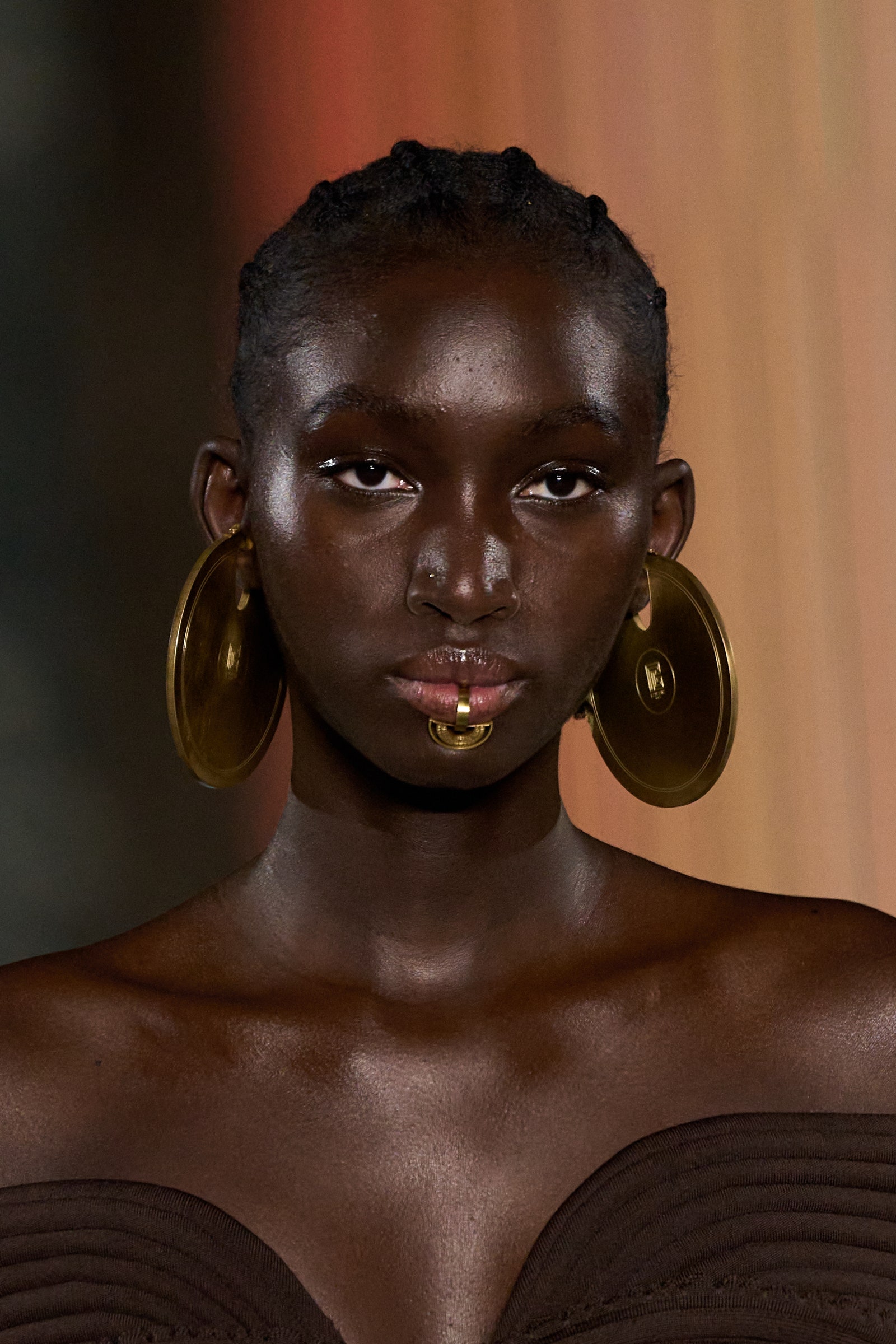 Isamaya French shines fashion week with an understated, sophisticated aesthetic.