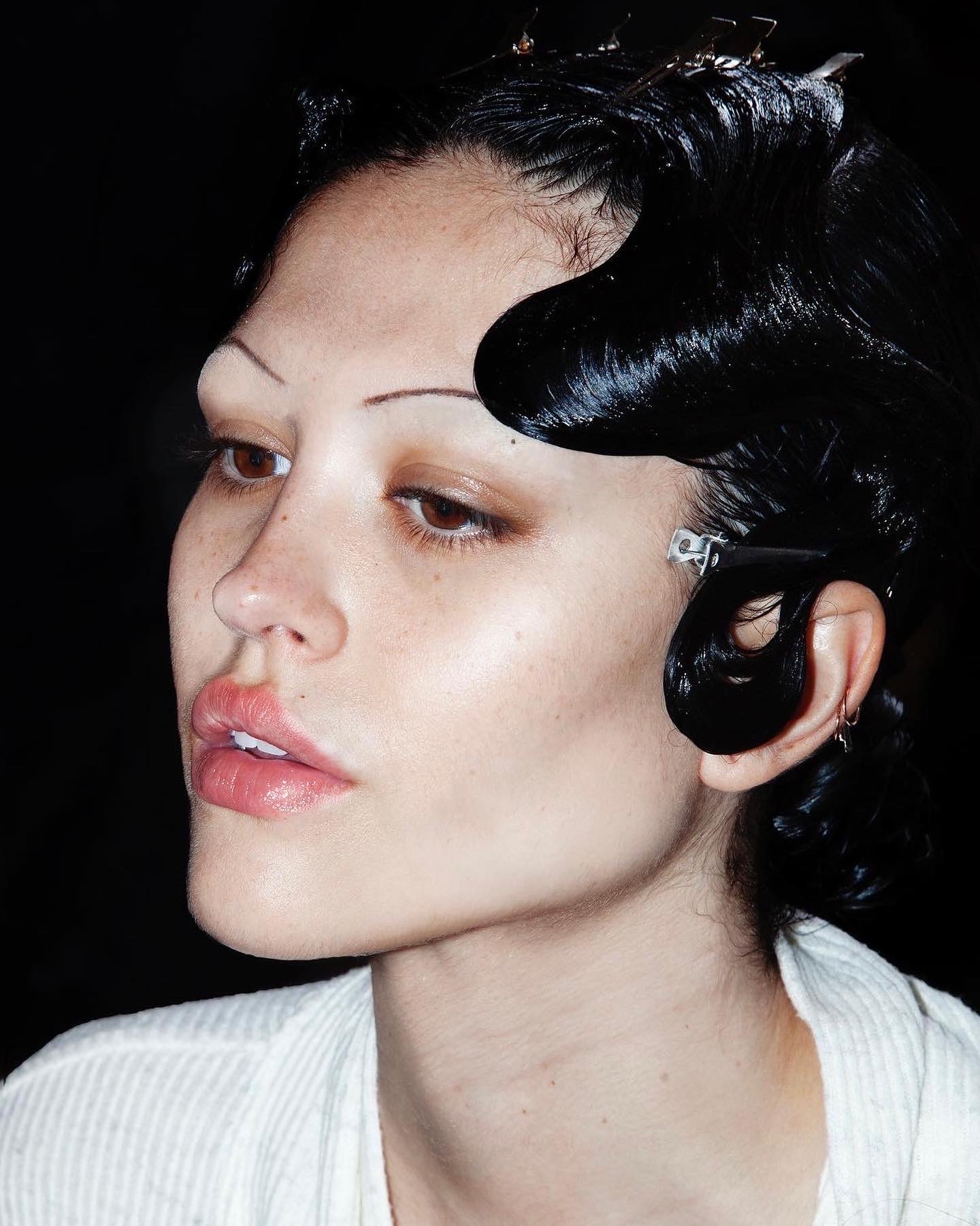 Isamaya French shines fashion week with an understated, sophisticated aesthetic.