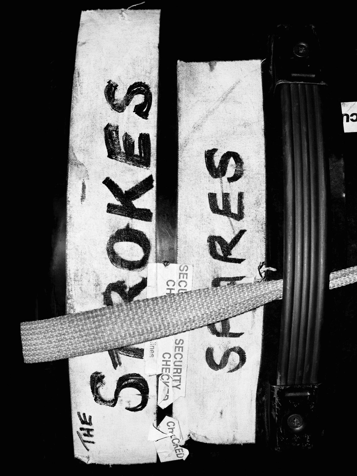 Indie sleaze gets the cinematic treatment in the new documentary, ‘Meet Me In the Bathroom’