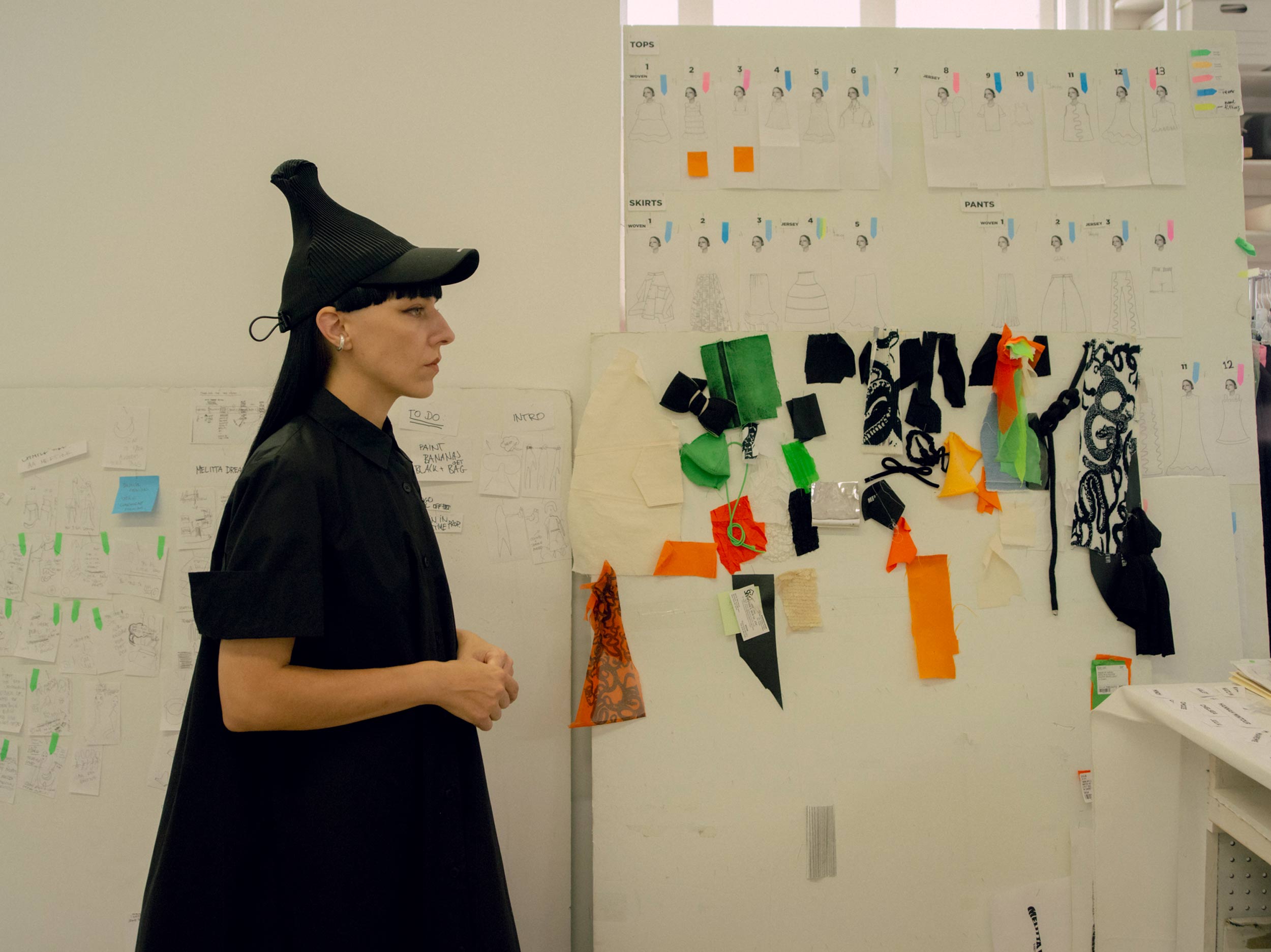 Behind the Melitta Baumeister silhouette