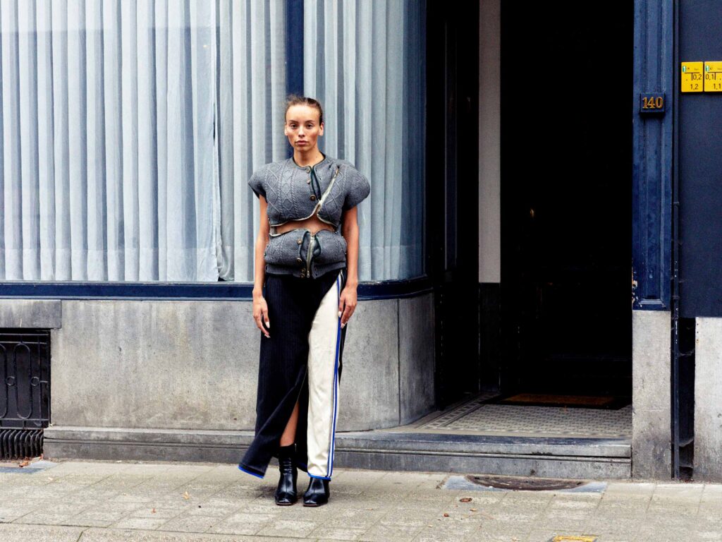 洋書 YOUNG BELGIAN FASHION DESIGN Belgian Fashion Design | LN-CC