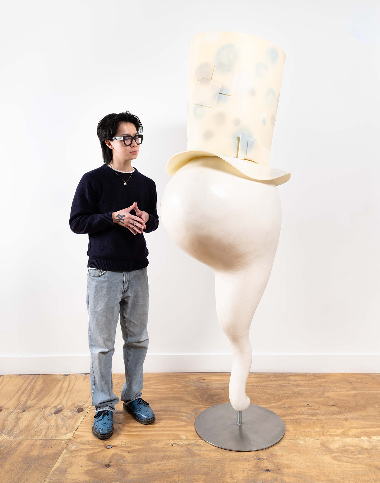 ‘Queues’ by Louis Osmosis serializes artistic epiphany