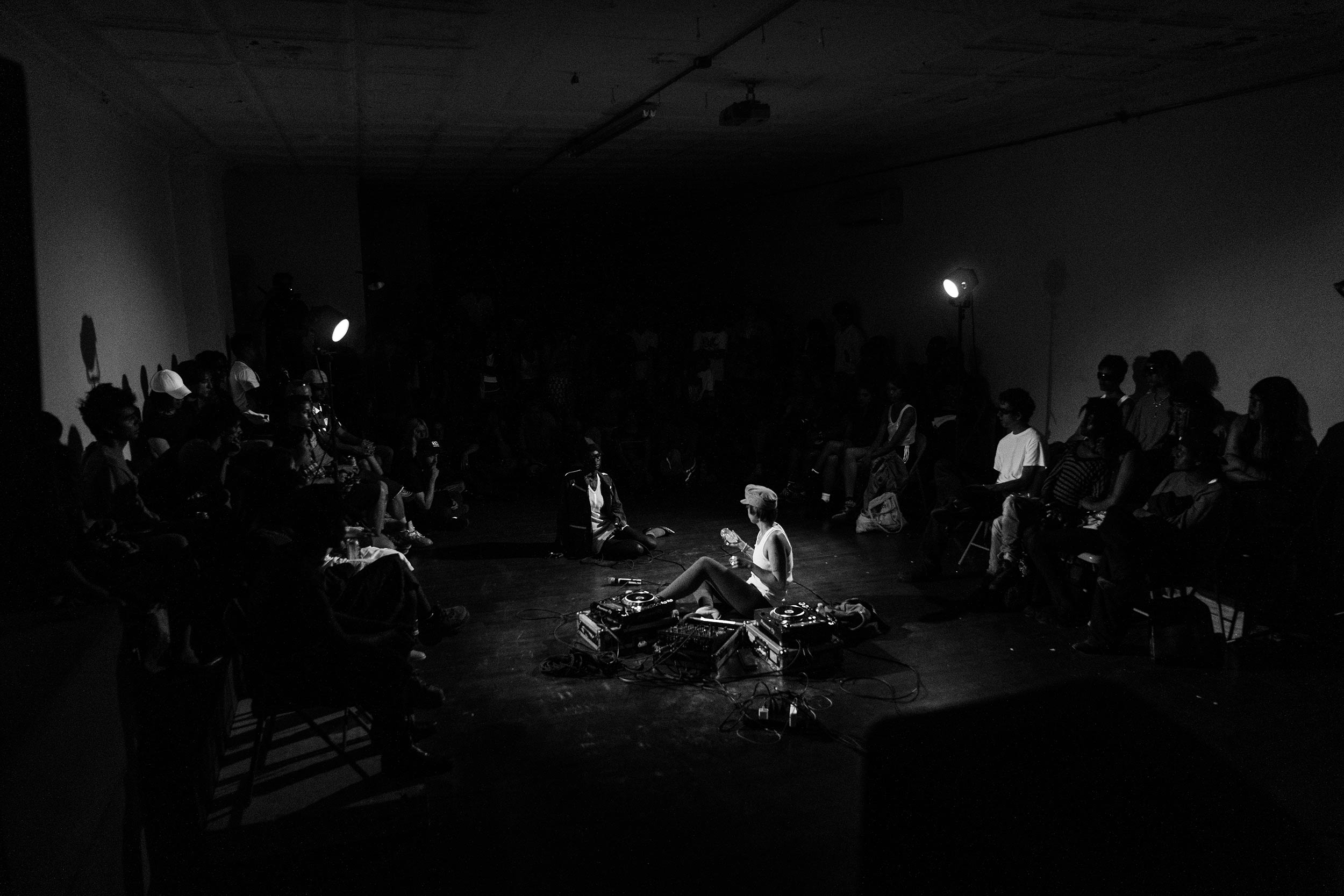 Experimental pop duo NEW YORK’s ‘rapstar*’ maintains an artful anonymity