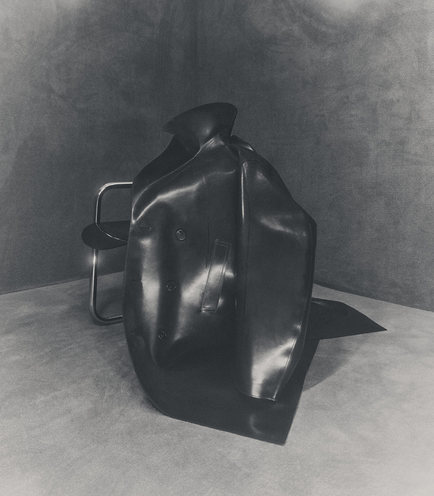 Jake Gyllenhaal and Hans Ulrich Obrist put language into action