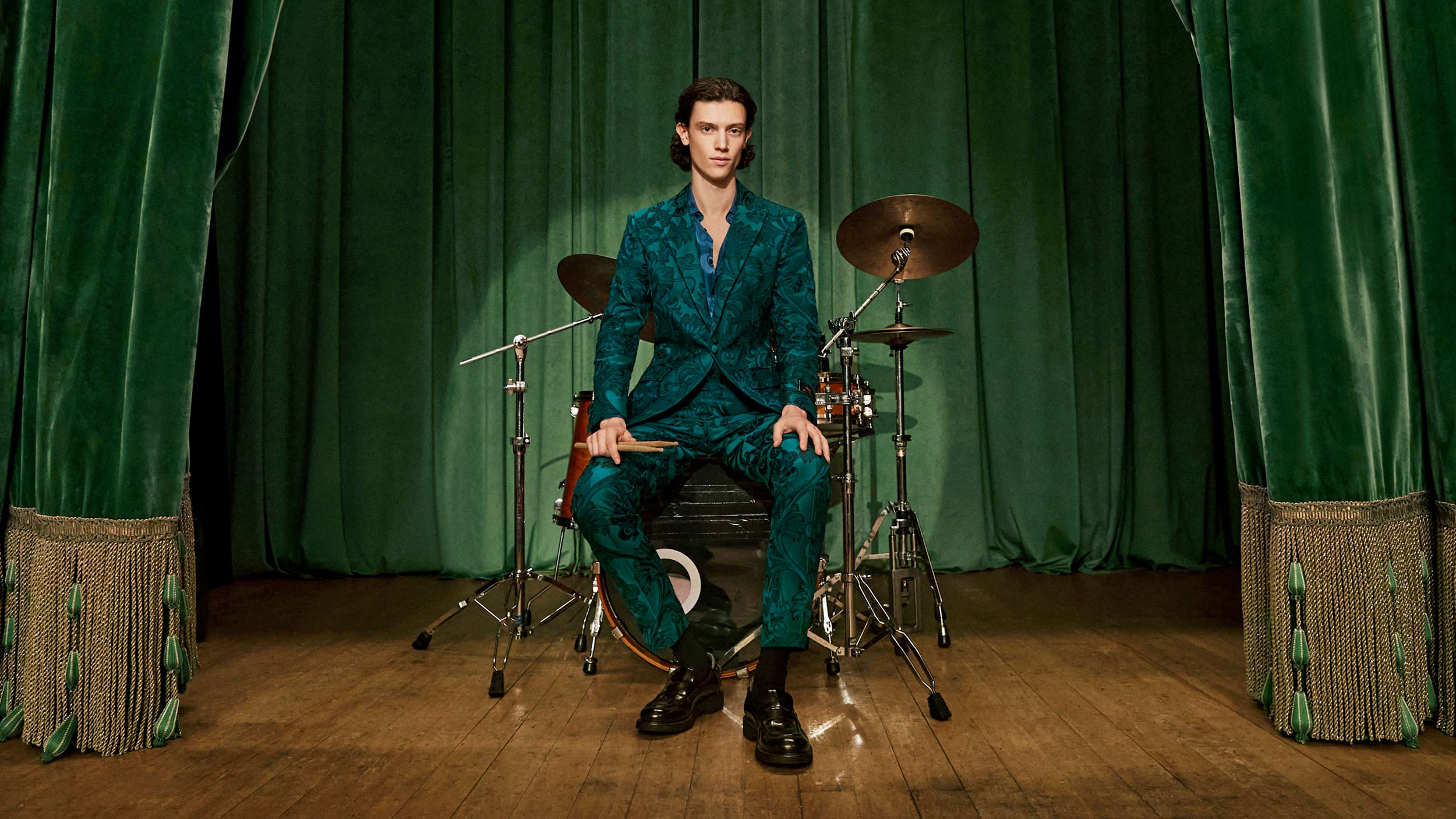 Etro takes the stage in Paisley Holidays