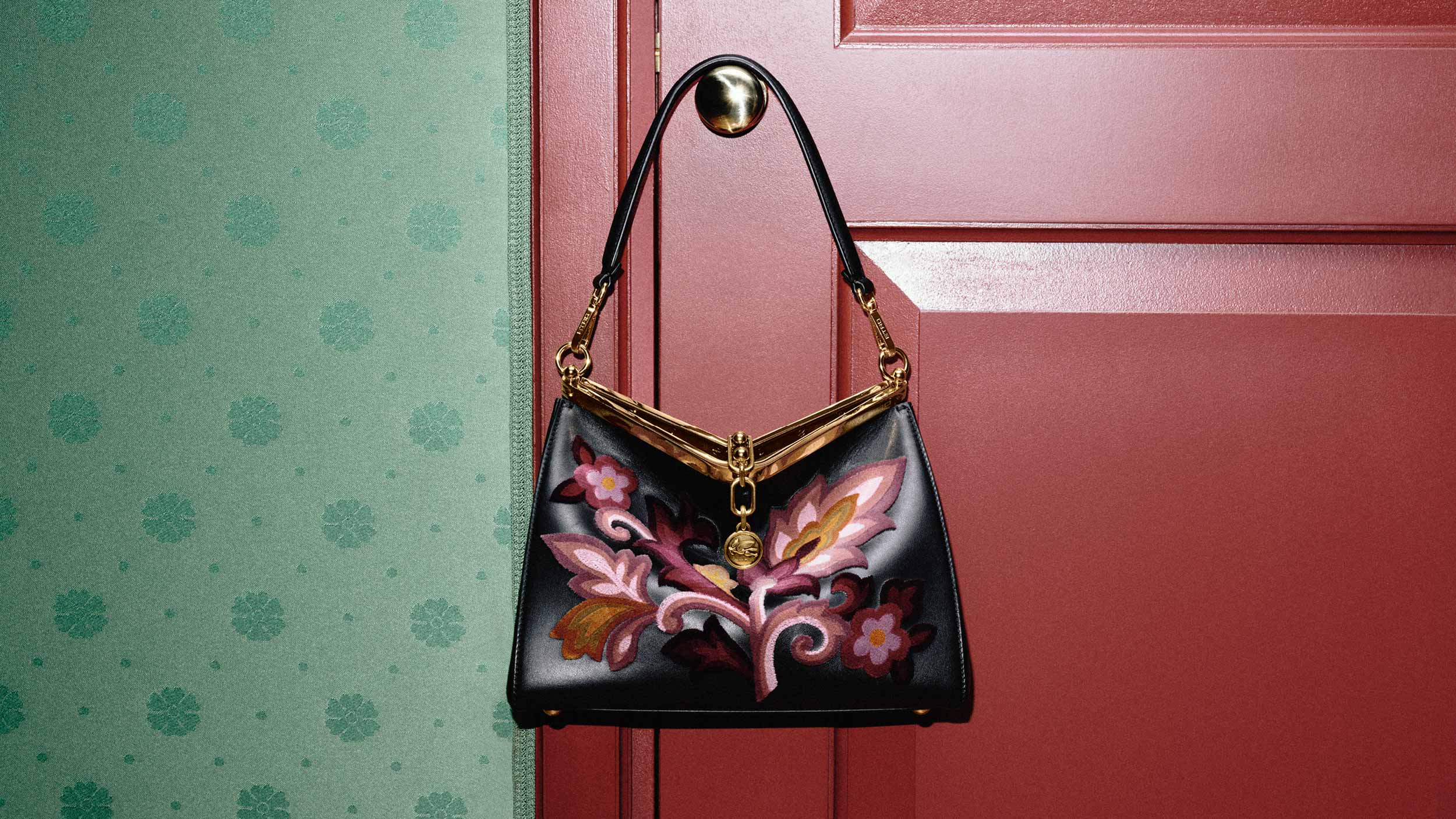 Etro takes the stage in Paisley Holidays