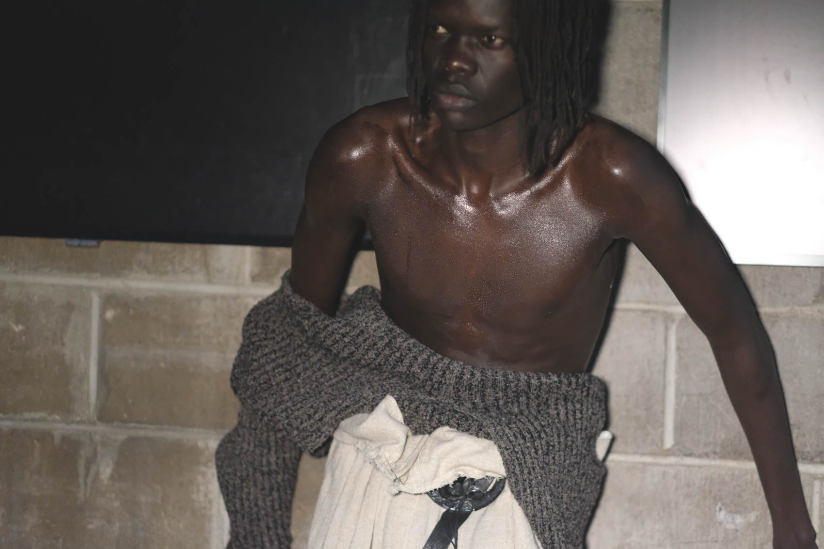 To bleed the myth of the American woman