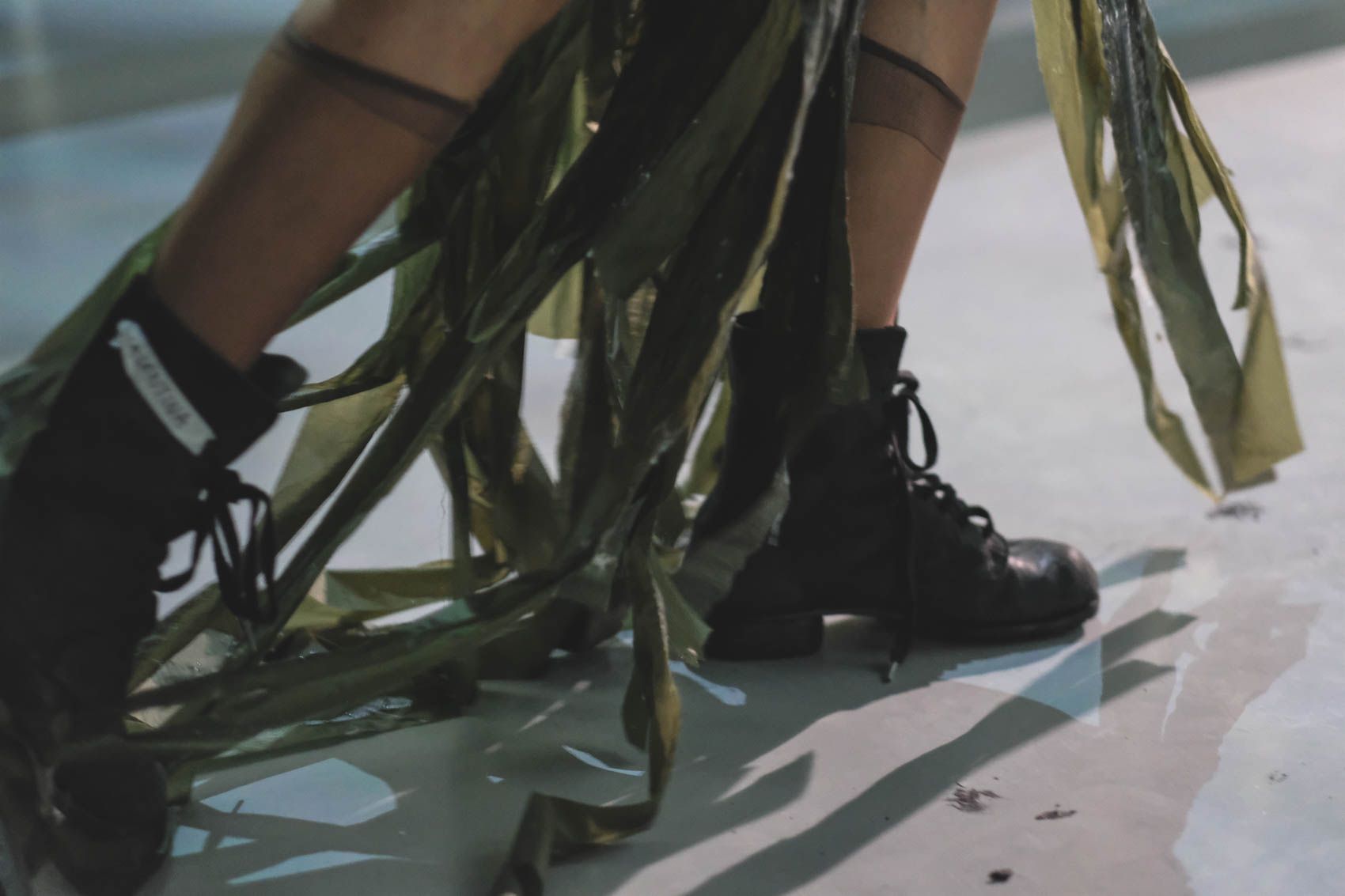 To bleed the myth of the American woman