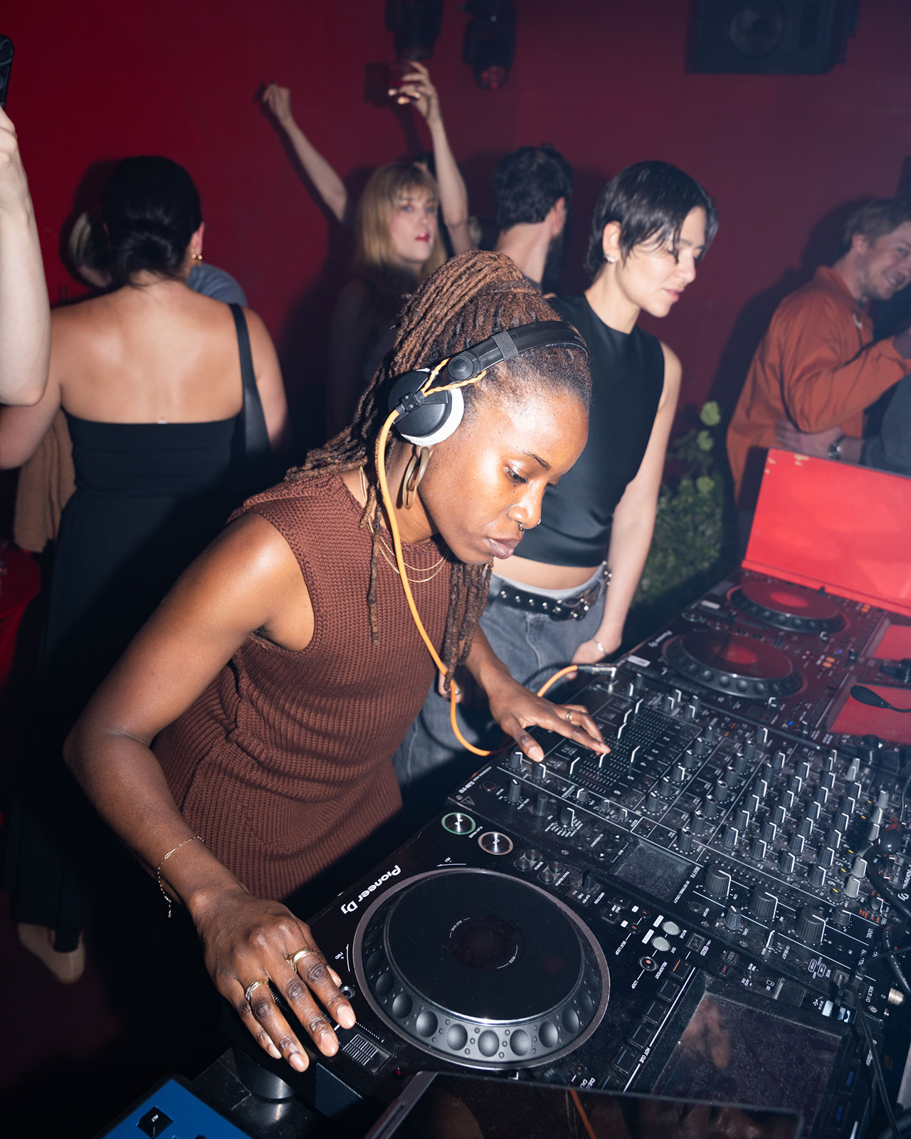 Document Celebrates Spring/Summer 2025 at Jean’s with Joe Alwyn and JW Anderson